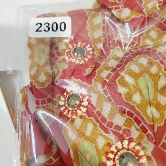 NEW YORK & COMPANY light weight tunic top size M - Picture 10 of 10